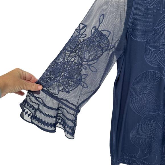 NEW Chico's Dusty Navy Tonal Embroidered 3/4 Sleeves Blouse Sz 2 (12) - Picture 3 of 7